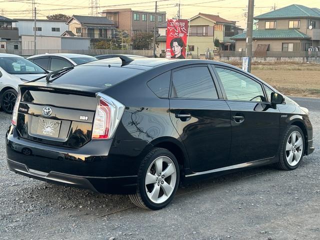 プリウス Ｓツーリングセレクション　１年保証付／純正ＯＰフルエアロ／サイバーナビ／フルセグＴＶ／バックカメラ／Ｂｌｕｅｔｏｏｔｈ再生／ＥＴＣ／全周囲ドラレコ／黒内装／ＬＥＤヘッドライト／グレード専用１７ＡＷ／ヘッドライトウォッシャー（10枚目）