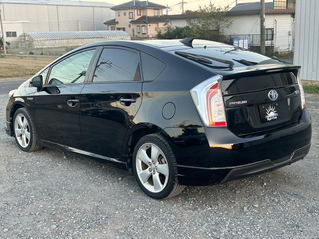 プリウス Ｓツーリングセレクション　１年保証付／純正ＯＰフルエアロ／サイバーナビ／フルセグＴＶ／バックカメラ／Ｂｌｕｅｔｏｏｔｈ再生／ＥＴＣ／全周囲ドラレコ／黒内装／ＬＥＤヘッドライト／グレード専用１７ＡＷ／ヘッドライトウォッシャー（13枚目）