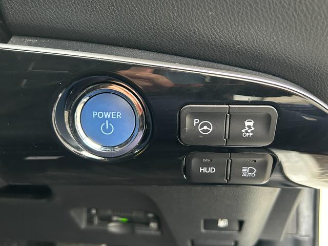 プリウス Ｓセーフティプラス　１年保証付き／モデリスタエアロ／禁煙車／レーダークルーズ／クリアランスソナー／純正ナビ／フルセグＴＶ／Ｂｌｕｅｔｏｏｔｈ再生／バックカメラ／ＥＴＣ／フォグランプ／革巻きステアリング（19枚目）