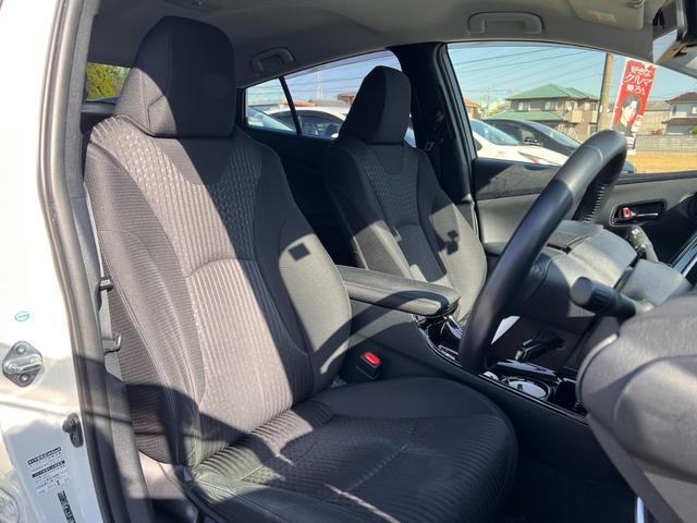 プリウス Ｓセーフティプラス　１年保証付き／モデリスタエアロ／禁煙車／レーダークルーズ／クリアランスソナー／純正ナビ／フルセグＴＶ／Ｂｌｕｅｔｏｏｔｈ再生／バックカメラ／ＥＴＣ／フォグランプ／革巻きステアリング（40枚目）