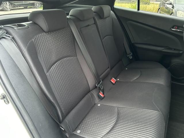 プリウス Ｓセーフティプラス　１年保証付き／モデリスタエアロ／禁煙車／レーダークルーズ／クリアランスソナー／純正ナビ／フルセグＴＶ／Ｂｌｕｅｔｏｏｔｈ再生／バックカメラ／ＥＴＣ／フォグランプ／革巻きステアリング（41枚目）