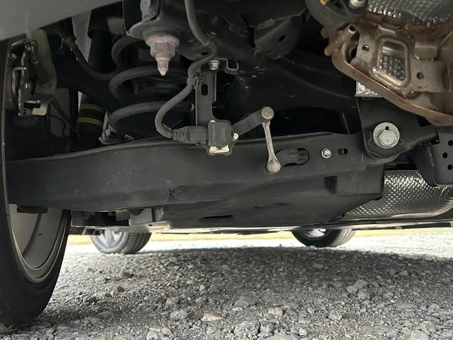 プリウス Ｓセーフティプラス　１年保証付き／モデリスタエアロ／禁煙車／レーダークルーズ／クリアランスソナー／純正ナビ／フルセグＴＶ／Ｂｌｕｅｔｏｏｔｈ再生／バックカメラ／ＥＴＣ／フォグランプ／革巻きステアリング（51枚目）