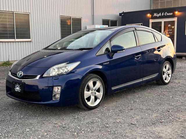 プリウス Ｓツーリングセレクション　１年保証付／禁煙車／純正ナビ／バックカメラ／ＴＶ視聴／ＥＴＣ／ＬＥＤヘッドライト／フォグランプ／メッキガーニッシュ／純正グレード専用１７ＡＷ／ヘッドライトウォッシャー／ＣＤ再生／オートライト（9枚目）