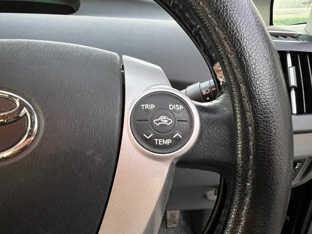 プリウス Ｓツーリングセレクション　１年保証付／禁煙車／純正ナビ／バックカメラ／ＴＶ視聴／ＥＴＣ／ＬＥＤヘッドライト／フォグランプ／メッキガーニッシュ／純正グレード専用１７ＡＷ／ヘッドライトウォッシャー／ＣＤ再生／オートライト（21枚目）