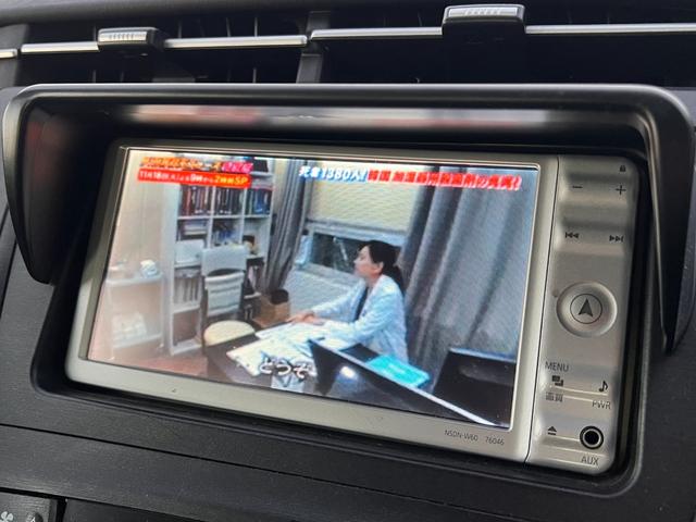 プリウス Ｓツーリングセレクション　１年保証付／禁煙車／純正ナビ／バックカメラ／ＴＶ視聴／ＥＴＣ／ＬＥＤヘッドライト／フォグランプ／メッキガーニッシュ／純正グレード専用１７ＡＷ／ヘッドライトウォッシャー／ＣＤ再生／オートライト（26枚目）
