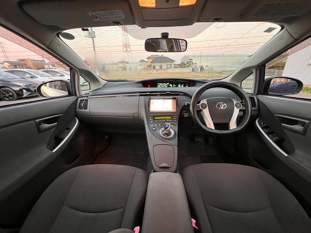 プリウス Ｓツーリングセレクション　１年保証付／禁煙車／純正ナビ／バックカメラ／ＴＶ視聴／ＥＴＣ／ＬＥＤヘッドライト／フォグランプ／メッキガーニッシュ／純正グレード専用１７ＡＷ／ヘッドライトウォッシャー／ＣＤ再生／オートライト（47枚目）