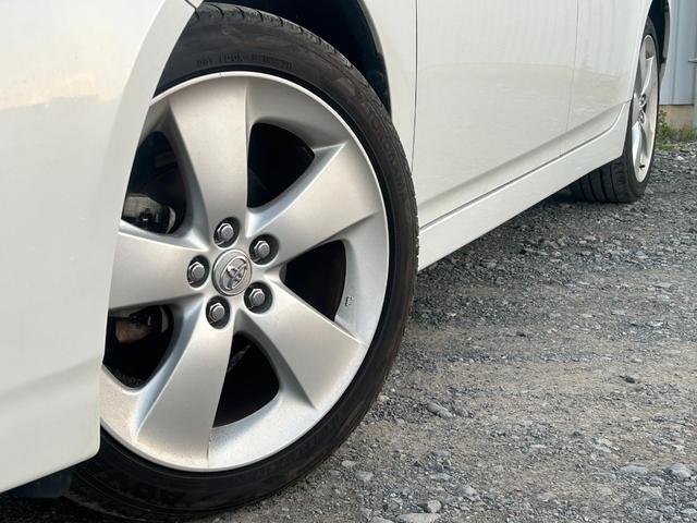 プリウス Ｓツーリングセレクション　１年保証付／カロッツェリアナビ／フルセグＴＶ／Ｂｌｕｅｔｏｏｔｈ再生／バックカメラ／ＥＴＣ／グレード専用１７ＡＷ／ＬＥＤヘッドライト／フォグランプ／ヘッドライトウォッシャー／オートライト／スマートキー（15枚目）