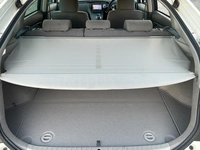 プリウス Ｓツーリングセレクション　１年保証付／カロッツェリアナビ／フルセグＴＶ／Ｂｌｕｅｔｏｏｔｈ再生／バックカメラ／ＥＴＣ／グレード専用１７ＡＷ／ＬＥＤヘッドライト／フォグランプ／ヘッドライトウォッシャー／オートライト／スマートキー（43枚目）