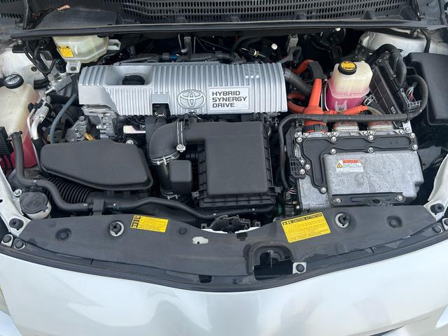 プリウス Ｓツーリングセレクション　１年保証付／カロッツェリアナビ／フルセグＴＶ／Ｂｌｕｅｔｏｏｔｈ再生／バックカメラ／ＥＴＣ／グレード専用１７ＡＷ／ＬＥＤヘッドライト／フォグランプ／ヘッドライトウォッシャー／オートライト／スマートキー（46枚目）