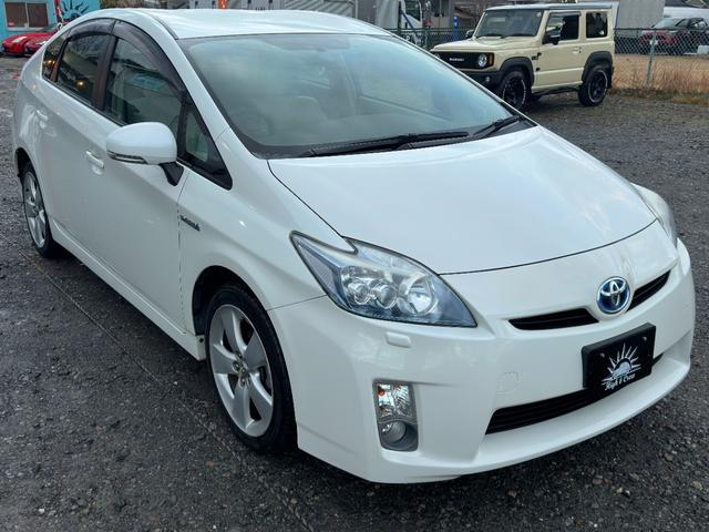 プリウス Sツーリングセレクション 1年保証付/純正ナビ/TV視聴/LEDヘッドライト/フォグランプ/ETC/CD・DVD再生/オートライト/電格ミラー/スマートキー/パワーウィンドウ/衝突安全ボディ/盗難防止システム(8枚目)