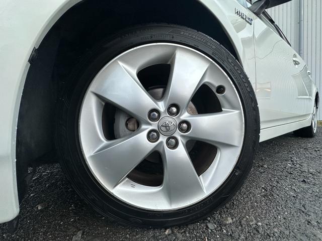 プリウス Sツーリングセレクション 1年保証付/純正ナビ/TV視聴/LEDヘッドライト/フォグランプ/ETC/CD・DVD再生/オートライト/電格ミラー/スマートキー/パワーウィンドウ/衝突安全ボディ/盗難防止システム(16枚目)