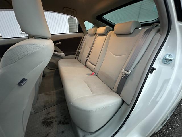 プリウス Sツーリングセレクション 1年保証付/純正ナビ/TV視聴/LEDヘッドライト/フォグランプ/ETC/CD・DVD再生/オートライト/電格ミラー/スマートキー/パワーウィンドウ/衝突安全ボディ/盗難防止システム(21枚目)