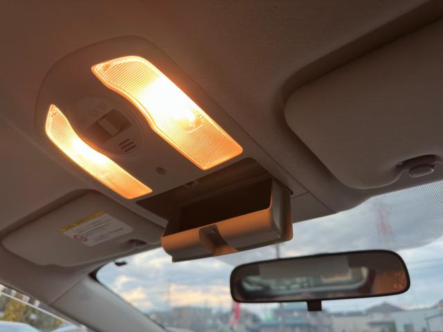 プリウス Sツーリングセレクション 1年保証付/純正ナビ/TV視聴/LEDヘッドライト/フォグランプ/ETC/CD・DVD再生/オートライト/電格ミラー/スマートキー/パワーウィンドウ/衝突安全ボディ/盗難防止システム(45枚目)