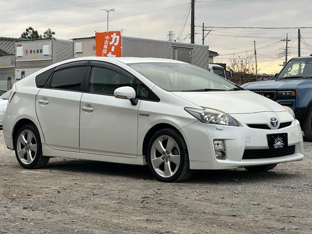 プリウス Ｇツーリングセレクション　１年保証付き／純正ナビ／ＬＥＤヘッドライト／フォグランプ／ＥＴＣ／クルコン／ドラレコ／Ｂカメラ／ＢＴ再生／ＴＶ視聴／ＣＤ・ＤＶＤ再生／オートライト／スマートキー／電動格納ミラー／パワーウィンドウ（8枚目）