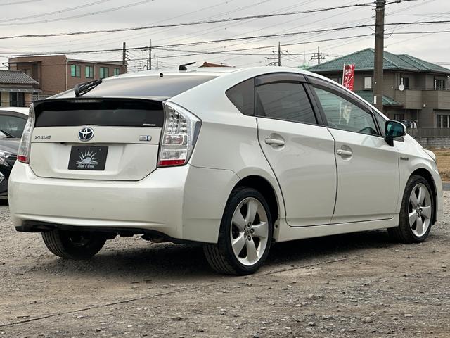 プリウス Ｇツーリングセレクション　１年保証付き／純正ナビ／ＬＥＤヘッドライト／フォグランプ／ＥＴＣ／クルコン／ドラレコ／Ｂカメラ／ＢＴ再生／ＴＶ視聴／ＣＤ・ＤＶＤ再生／オートライト／スマートキー／電動格納ミラー／パワーウィンドウ（10枚目）