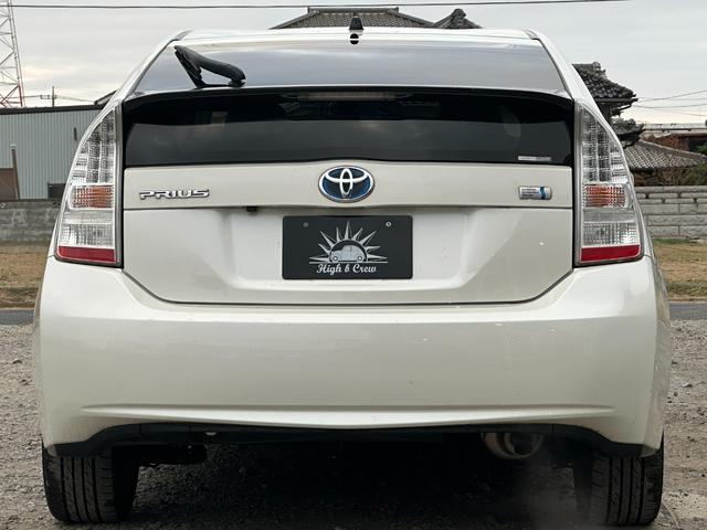 プリウス Ｇツーリングセレクション　１年保証付き／純正ナビ／ＬＥＤヘッドライト／フォグランプ／ＥＴＣ／クルコン／ドラレコ／Ｂカメラ／ＢＴ再生／ＴＶ視聴／ＣＤ・ＤＶＤ再生／オートライト／スマートキー／電動格納ミラー／パワーウィンドウ（11枚目）