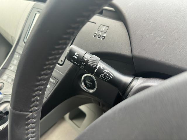 プリウス Ｇツーリングセレクション　１年保証付き／純正ナビ／ＬＥＤヘッドライト／フォグランプ／ＥＴＣ／クルコン／ドラレコ／Ｂカメラ／ＢＴ再生／ＴＶ視聴／ＣＤ・ＤＶＤ再生／オートライト／スマートキー／電動格納ミラー／パワーウィンドウ（27枚目）