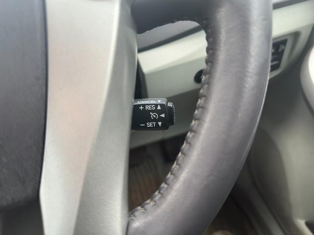 プリウス Ｇツーリングセレクション　１年保証付き／純正ナビ／ＬＥＤヘッドライト／フォグランプ／ＥＴＣ／クルコン／ドラレコ／Ｂカメラ／ＢＴ再生／ＴＶ視聴／ＣＤ・ＤＶＤ再生／オートライト／スマートキー／電動格納ミラー／パワーウィンドウ（29枚目）