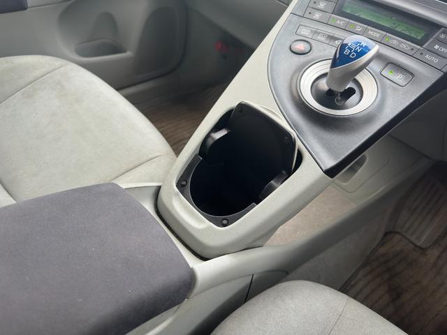 プリウス Ｇツーリングセレクション　１年保証付き／純正ナビ／ＬＥＤヘッドライト／フォグランプ／ＥＴＣ／クルコン／ドラレコ／Ｂカメラ／ＢＴ再生／ＴＶ視聴／ＣＤ・ＤＶＤ再生／オートライト／スマートキー／電動格納ミラー／パワーウィンドウ（36枚目）