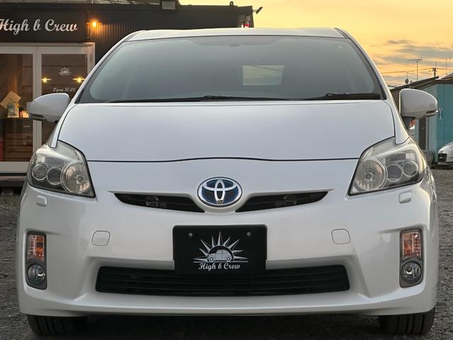 プリウス Ｓツーリングセレクション　１年保証付き／禁煙車／純正ナビ／ＬＥＤヘッドライト／フォグランプ／ＥＴＣ／Ｂカメラ／ＢＴ再生／ＴＶ視聴／ＣＤ・ＤＶＤ再生／ステアリングスイッチ／スマートキー／オートライト／パワーウィンドウ／電格ミラー（6枚目）