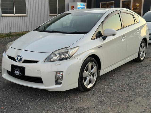 プリウス Ｓツーリングセレクション　１年保証付き／禁煙車／純正ナビ／ＬＥＤヘッドライト／フォグランプ／ＥＴＣ／Ｂカメラ／ＢＴ再生／ＴＶ視聴／ＣＤ・ＤＶＤ再生／ステアリングスイッチ／スマートキー／オートライト／パワーウィンドウ／電格ミラー（14枚目）