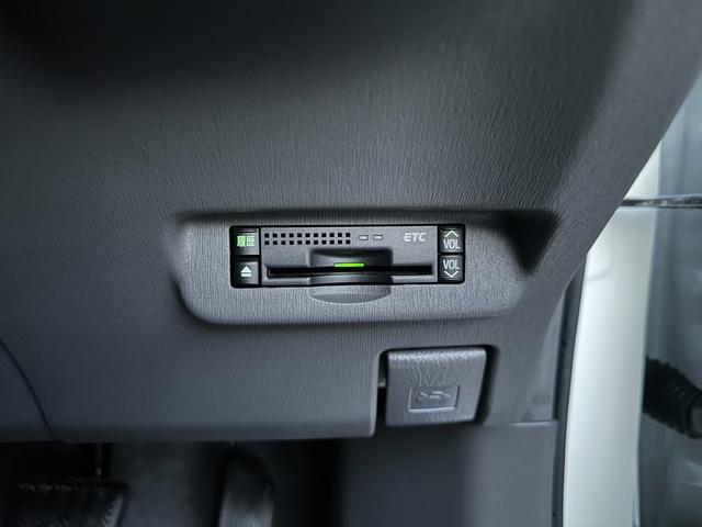 プリウス Ｓツーリングセレクション　１年保証付き／禁煙車／純正ナビ／ＬＥＤヘッドライト／フォグランプ／ＥＴＣ／Ｂカメラ／ＢＴ再生／ＴＶ視聴／ＣＤ・ＤＶＤ再生／ステアリングスイッチ／スマートキー／オートライト／パワーウィンドウ／電格ミラー（32枚目）