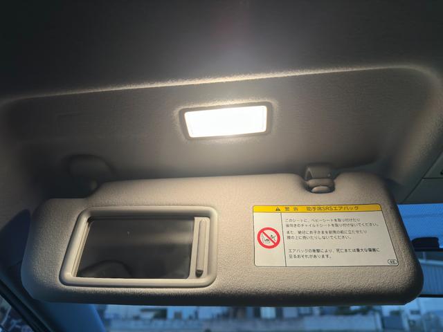 プリウス Ｓツーリングセレクション　１年保証付き／禁煙車／純正ナビ／ＬＥＤヘッドライト／フォグランプ／ＥＴＣ／Ｂカメラ／ＢＴ再生／ＴＶ視聴／ＣＤ・ＤＶＤ再生／ステアリングスイッチ／スマートキー／オートライト／パワーウィンドウ／電格ミラー（45枚目）