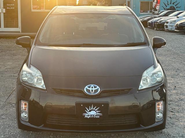 プリウス Ｓツーリングセレクション　１年保証付き／純正ナビ／ＬＥＤヘッドライト／フォグランプ／ＥＴＣ／バックカメラ／ＢＴ再生／フルセグＴＶ／ＣＤ・ＤＶＤ再生／ステアリングスイッチ／スマートキー／オートライト／パワーウィンドウ／電格ミラー（6枚目）