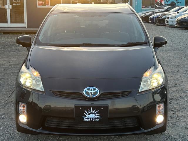 プリウス Ｓツーリングセレクション　１年保証付き／純正ナビ／ＬＥＤヘッドライト／フォグランプ／ＥＴＣ／バックカメラ／ＢＴ再生／フルセグＴＶ／ＣＤ・ＤＶＤ再生／ステアリングスイッチ／スマートキー／オートライト／パワーウィンドウ／電格ミラー（7枚目）