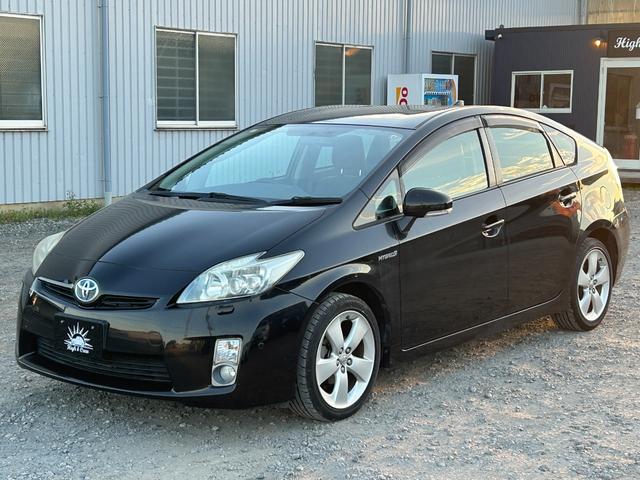 プリウス Ｓツーリングセレクション　１年保証付き／純正ナビ／ＬＥＤヘッドライト／フォグランプ／ＥＴＣ／バックカメラ／ＢＴ再生／フルセグＴＶ／ＣＤ・ＤＶＤ再生／ステアリングスイッチ／スマートキー／オートライト／パワーウィンドウ／電格ミラー（14枚目）