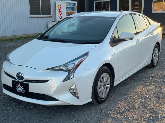 プリウス Ｓセーフティプラス　１年保証付き／禁煙車／トヨタセーフティセンス／クリアランスソナー／ドラレコ／ＬＥＤヘッド／フォグ／ＥＴＣ／Ｂカメラ／フルセグＴＶ／ＢＴ再生／クルコン／ＣＤ・ＤＶＤ再生／オートライト／電動格納ミラー／（14枚目）