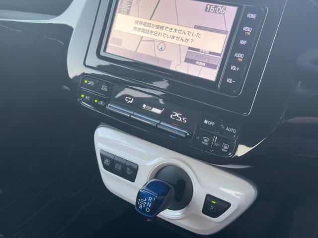 プリウス Ｓセーフティプラス　１年保証付き／禁煙車／トヨタセーフティセンス／クリアランスソナー／ドラレコ／ＬＥＤヘッド／フォグ／ＥＴＣ／Ｂカメラ／フルセグＴＶ／ＢＴ再生／クルコン／ＣＤ・ＤＶＤ再生／オートライト／電動格納ミラー／（33枚目）