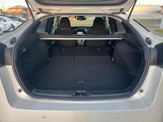 プリウス Ｓセーフティプラス　１年保証付き／禁煙車／トヨタセーフティセンス／クリアランスソナー／ドラレコ／ＬＥＤヘッド／フォグ／ＥＴＣ／Ｂカメラ／フルセグＴＶ／ＢＴ再生／クルコン／ＣＤ・ＤＶＤ再生／オートライト／電動格納ミラー／（51枚目）