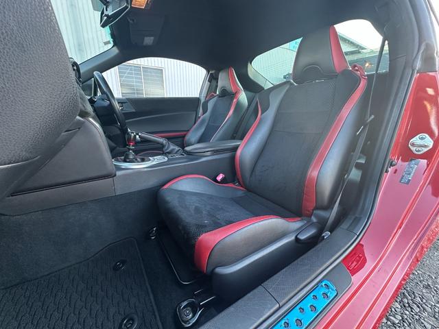 ８６ ＧＴリミテッド　ブラックパッケージ　１年保証付き／クスコ車高調／ＨＤМＩ／シートヒーター／ドラレコ／ＬＥＤヘッド／フォグ／ＥＴＣ／社外ナビ／フルセグ／Ｂカメラ／ＢＴ再生／ハーフレザー／オートライト／ＣＤ・ＤＶＤ再生／ステアリングスイッチ（26枚目）