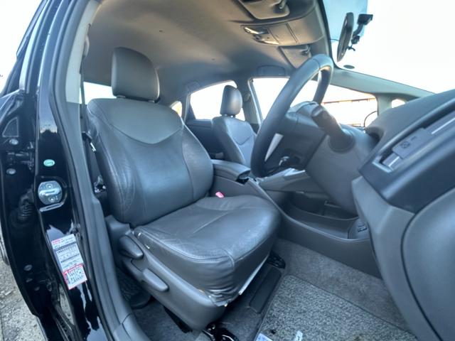 プリウス Gツーリングセレクションレザーパッケージ 1年保証付き/純正ナビ/革/シートヒーター/禁煙車/HUD/LEDヘッドライト/フォグ/ETC/Bカメラ/BT再生/クルコン/フルセグTV/CD・DVD/オートライト/ステアリングスイッチ/電格ミラー(18枚目)