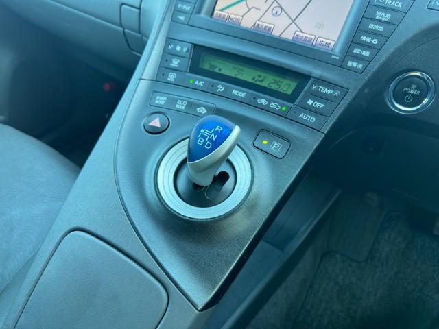 プリウス Gツーリングセレクションレザーパッケージ 1年保証付き/純正ナビ/革/シートヒーター/禁煙車/HUD/LEDヘッドライト/フォグ/ETC/Bカメラ/BT再生/クルコン/フルセグTV/CD・DVD/オートライト/ステアリングスイッチ/電格ミラー(38枚目)