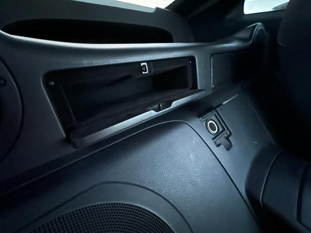 フェアレディＺ バージョンＳ　６ＭＴ／フルスケールメーター交換／ＮＩＳＭＯバンパー／ＮＩＳＭＯウイング／ＮＩＳＭＯ軽量フラホ／トラスト車高調／純ＯＰＭＯＭＯステ／ステンレスマフラー／Ｚ３４ホイール／ＢＯＳＥサウンド／ブレンボ（24枚目）