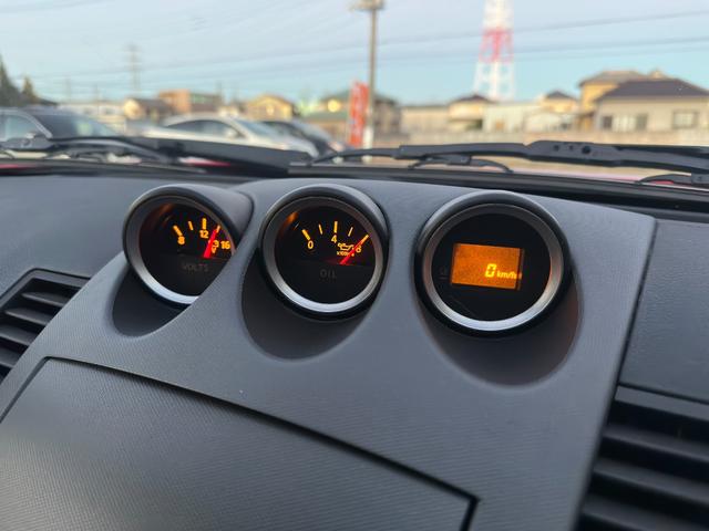 フェアレディＺ バージョンＳ　６ＭＴ／フルスケールメーター交換／ＮＩＳＭＯバンパー／ＮＩＳＭＯウイング／ＮＩＳＭＯ軽量フラホ／トラスト車高調／純ＯＰＭＯＭＯステ／ステンレスマフラー／Ｚ３４ホイール／ＢＯＳＥサウンド／ブレンボ（40枚目）