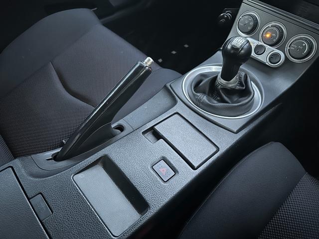 フェアレディＺ バージョンＳ　６ＭＴ／フルスケールメーター交換／ＮＩＳＭＯバンパー／ＮＩＳＭＯウイング／ＮＩＳＭＯ軽量フラホ／トラスト車高調／純ＯＰＭＯＭＯステ／ステンレスマフラー／Ｚ３４ホイール／ＢＯＳＥサウンド／ブレンボ（46枚目）