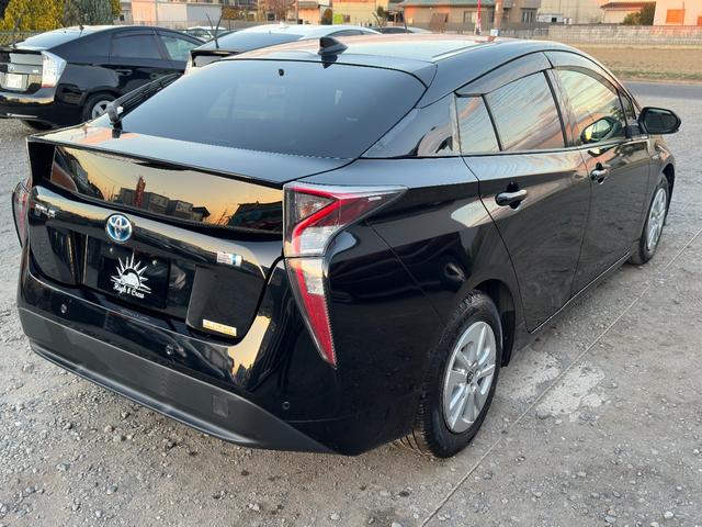 プリウス Sセーフティプラス 1年保証付き/純正9型ナビ/禁煙車/トヨタセーフティセンス/クリアランスソナー/LEDヘッドライト/フォグランプ/ETC/ドラレコ/フルセグTV/Bカメラ/BT再生/CD・DVD/オートライト(10枚目)