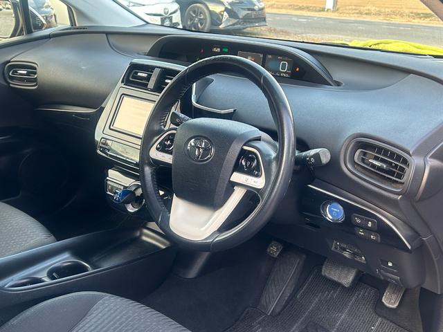 プリウス Sセーフティプラス 1年保証付き/セーフティセンス/クリアランスソナー/ヘッドアップディスプレイ/クルコン/純正ナビ/フルセグTV/Bカメラ/BT再生/LEDヘッドライト/フォグランプ/ETC/オートライト/電格ミラー(22枚目)