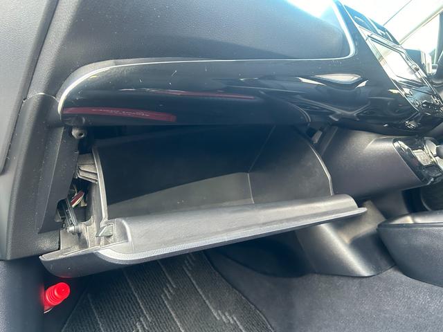 プリウス Sセーフティプラス 1年保証付き/セーフティセンス/クリアランスソナー/ヘッドアップディスプレイ/クルコン/純正ナビ/フルセグTV/Bカメラ/BT再生/LEDヘッドライト/フォグランプ/ETC/オートライト/電格ミラー(34枚目)