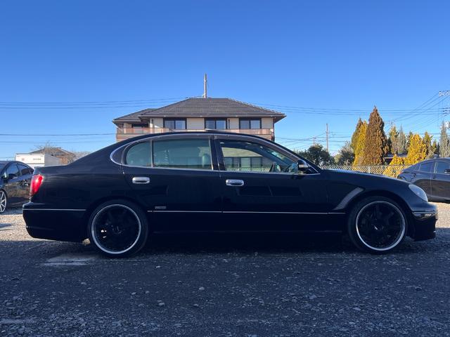 アリスト Ｖ３００ベルテックスエディション　サンルーフ／３２６車高調／トラスト前置きＩＣ／ＡＴＳ製ＬＳＤ／トムスＥＣＵ／ＢＬＩＴＺブーコン／ＨＫＳマフラー／スロットルコンバー／ＦＲＰボンネット／社外エアロ／インテンシブハンク１９ＡＷ／ＥＴＣ（8枚目）