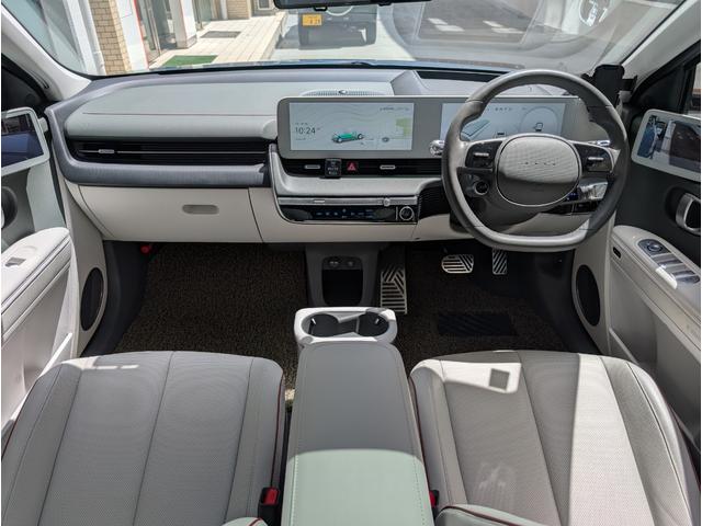 アイオニック５ ラウンジ　ＡＷＤ　リミテッドエディション　ワンオーナー・新車保証継承　限定２０台　ドライブレコーダー　全周囲カメラ　オートクルーズコントロール　レーンアシスト　パワーシート　衝突被害軽減システム　サンルーフ　ナビ　オートライト　電動リアゲート（2枚目）