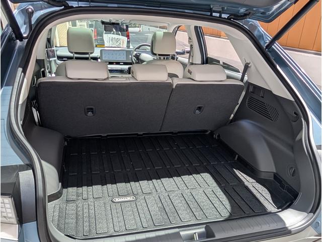 アイオニック５ ラウンジ　ＡＷＤ　リミテッドエディション　ワンオーナー・新車保証継承　限定２０台　ドライブレコーダー　全周囲カメラ　オートクルーズコントロール　レーンアシスト　パワーシート　衝突被害軽減システム　サンルーフ　ナビ　オートライト　電動リアゲート（19枚目）