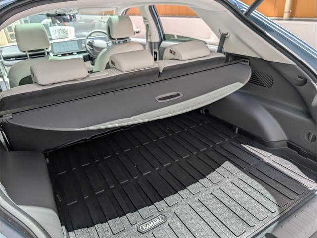 アイオニック５ ラウンジ　ＡＷＤ　リミテッドエディション　ワンオーナー・新車保証継承　限定２０台　ドライブレコーダー　全周囲カメラ　オートクルーズコントロール　レーンアシスト　パワーシート　衝突被害軽減システム　サンルーフ　ナビ　オートライト　電動リアゲート（32枚目）