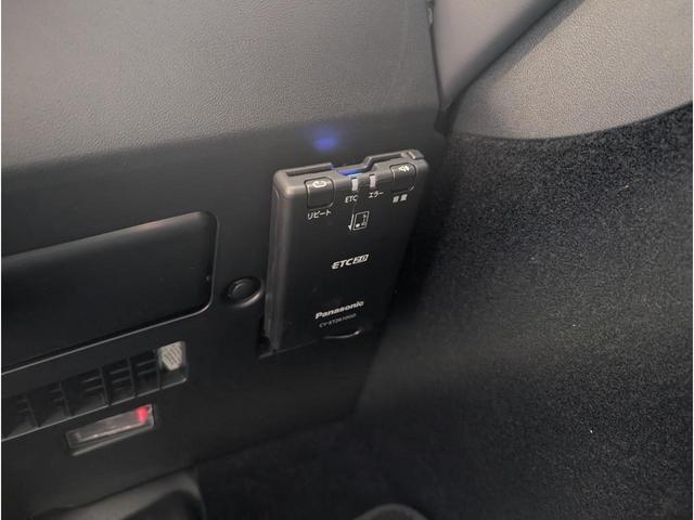 モデル３ スタンダードプラス　バックカメラ　サイドカメラ　ナビ　クリアランスソナー　パワーシート　シートヒーター　ＣＶＴ　アルミホイール　Ｂｌｕｅｔｏｏｔｈ　サンルーフ　パワーウィンドウ（5枚目）