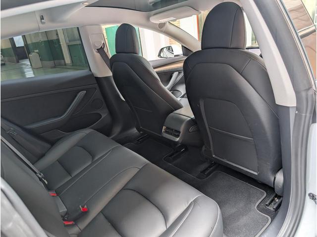 モデル３ スタンダードプラス　バックカメラ　サイドカメラ　ナビ　クリアランスソナー　パワーシート　シートヒーター　ＣＶＴ　アルミホイール　Ｂｌｕｅｔｏｏｔｈ　サンルーフ　パワーウィンドウ（34枚目）