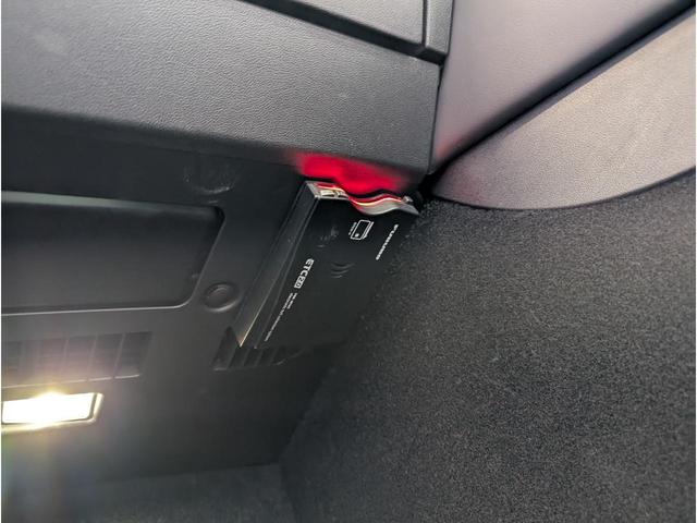 モデル３ ロングレンジ　４ＷＤ　クリアランスソナー　バックカメラ　サイドカメラ　ナビ　アルミホイール　オートマチックハイビーム　サンルーフ　ＣＶＴ　電動リアゲート　Ｂｌｕｅｔｏｏｔｈ　エアコン　パワーステアリング（12枚目）