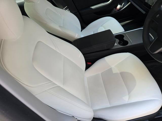 モデル３ スタンダードレンジプラス　ＥＴＣ　オートクルーズコントロール　ナビ　アルミホイール　サンルーフ　ＣＶＴ　電動リアゲート　Ｂｌｕｅｔｏｏｔｈ　ＡＢＳ　エアコン　パワーステアリング　パワーウィンドウ　運転席エアバッグ（49枚目）